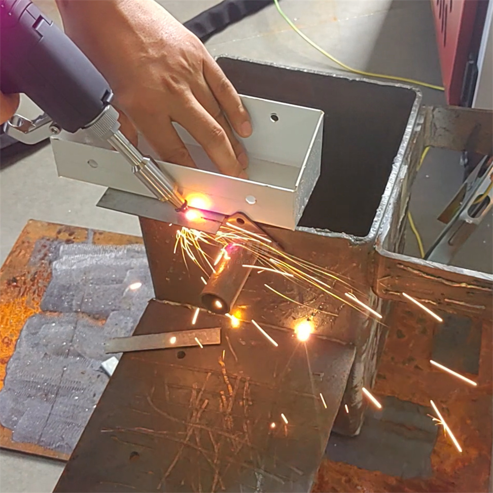 เครื่องเชื่อมเลเซอร์แบบพกพาขนา - Industrial Laser Welding บทวิจารณ์และราคา